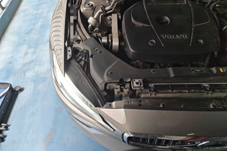 Used Volvo S60 2020 T4 Zhiyi Luxury Edition Engine Bay Right