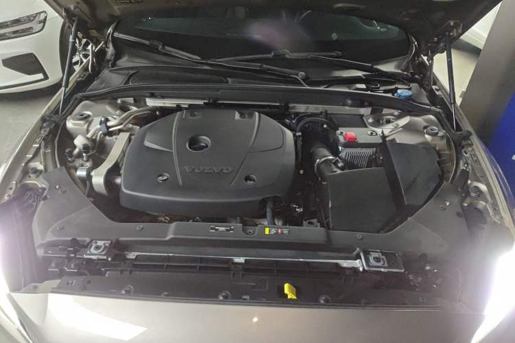 Used Volvo S60 2020 T4 Zhiyuan Luxury Edition Engine Bay