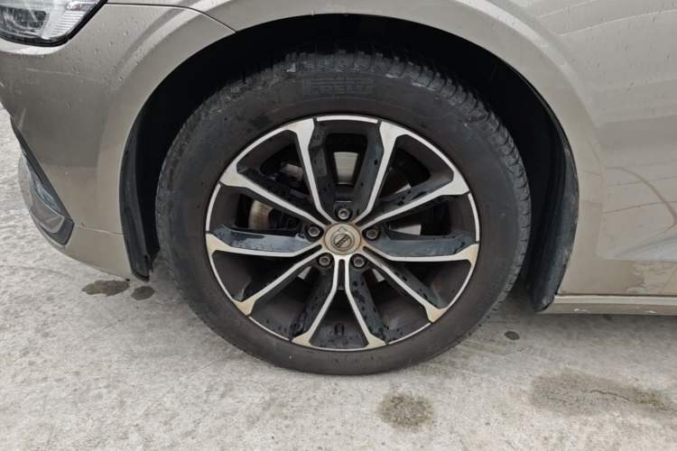 Used Volvo S60 2020 T4 Zhiyi Luxury Edition Exterior 1