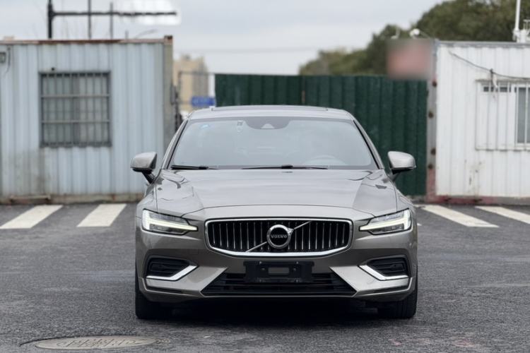 Used Volvo S60 2020 T4 Zhiyi Luxury Edition Exterior 1