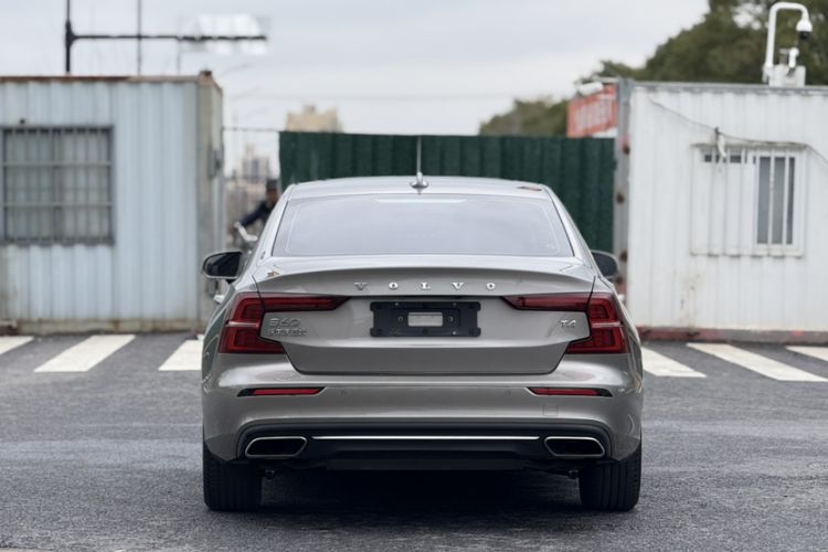 Used Volvo S60 2020 T4 Zhiyi Luxury Edition Exterior 3