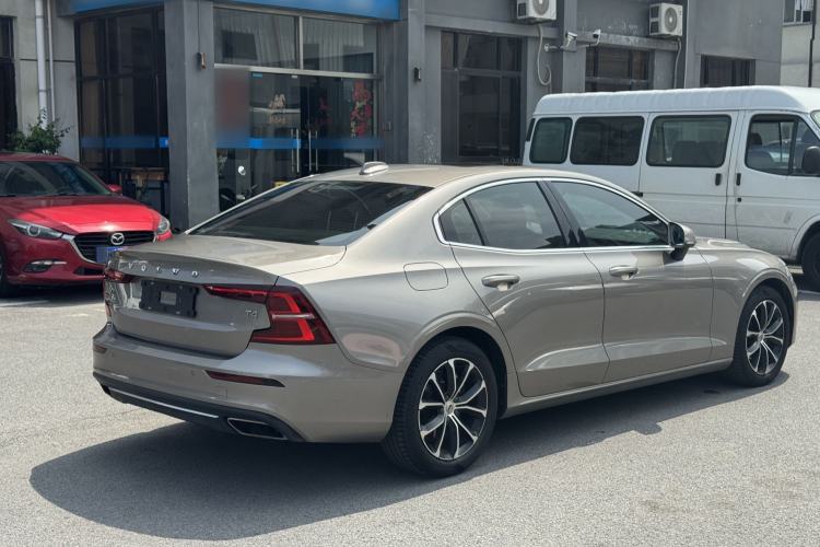 Used Volvo S60 2020 T4 Zhiyi Luxury Edition Exterior 5