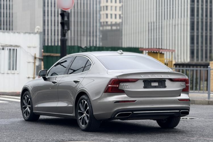 Used Volvo S60 2020 T4 Zhiyi Luxury Edition Exterior 7