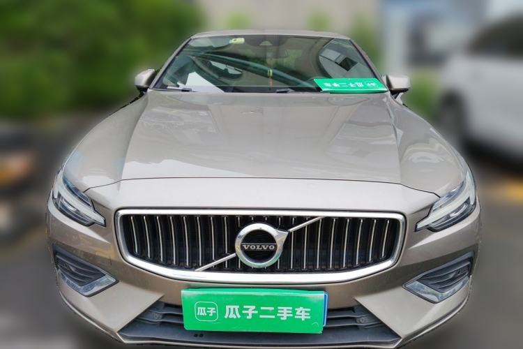 Used Volvo S60 2020 T4 Zhiyi Luxury Edition Front