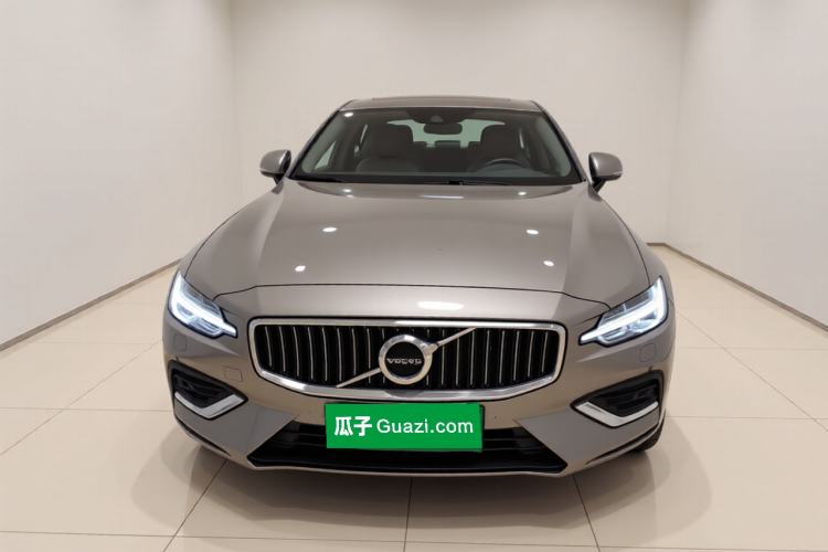 Used Volvo S60 2020 T4 Zhiyi Luxury Edition Front