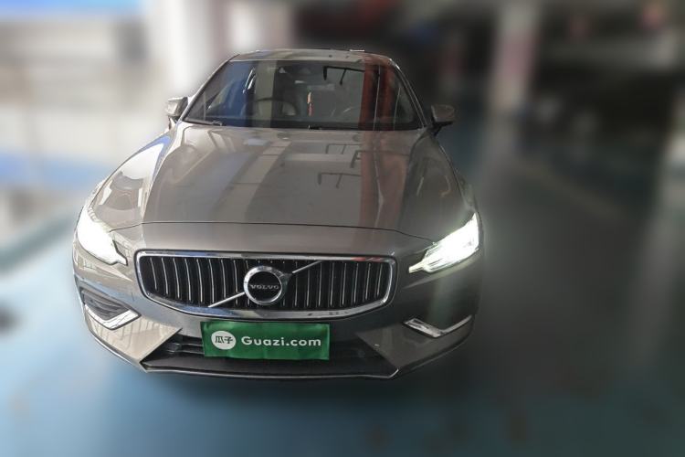 Used Volvo S60 2020 T4 Zhiyi Luxury Edition Front