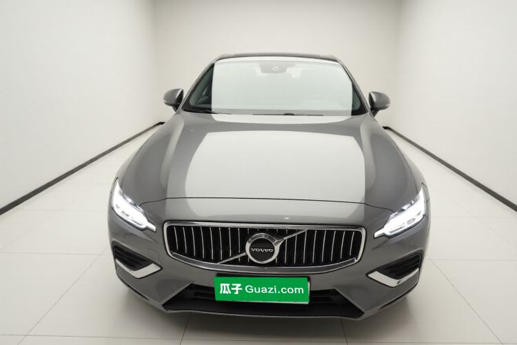 Used Volvo S60 2020 T4 Zhiyuan Luxury Edition Front
