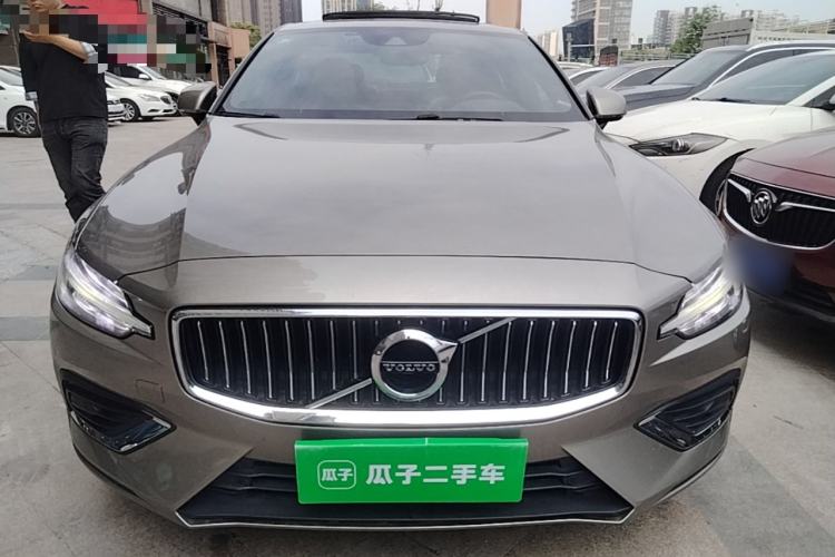Used Volvo S60 2020 T4 Zhiyuan Sport Edition Front