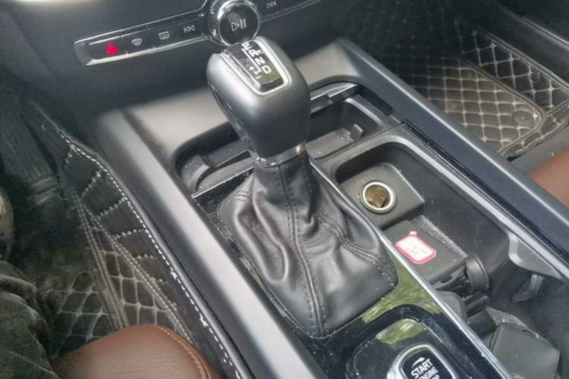 Used Volvo S60 2020 T4 Zhiyi Luxury Edition Gear Lever