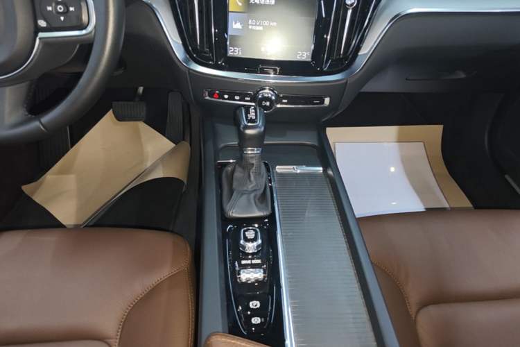 Used Volvo S60 2020 T4 Zhiyi Luxury Edition Gear Lever