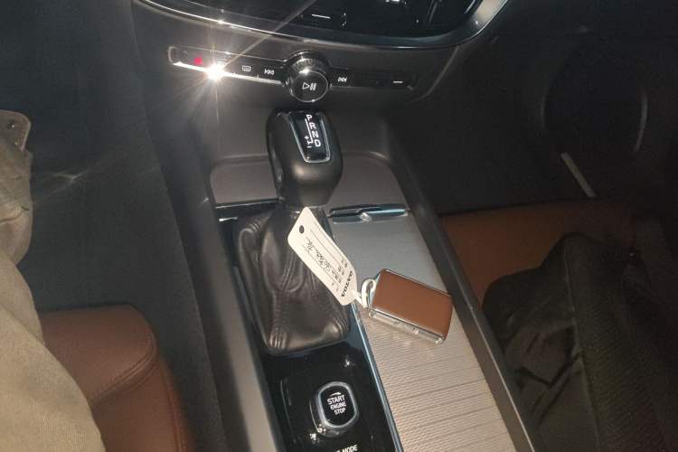 Used Volvo S60 2020 T4 Zhiyuan Luxury Edition Gear Lever
