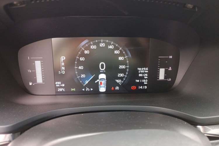Used Volvo S60 2020 T4 Zhiyi Luxury Edition Instrument Cluster