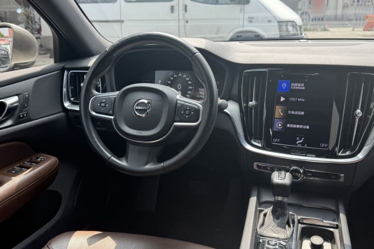 Used Volvo S60 2020 T4 Zhiyi Luxury Edition Interior 2