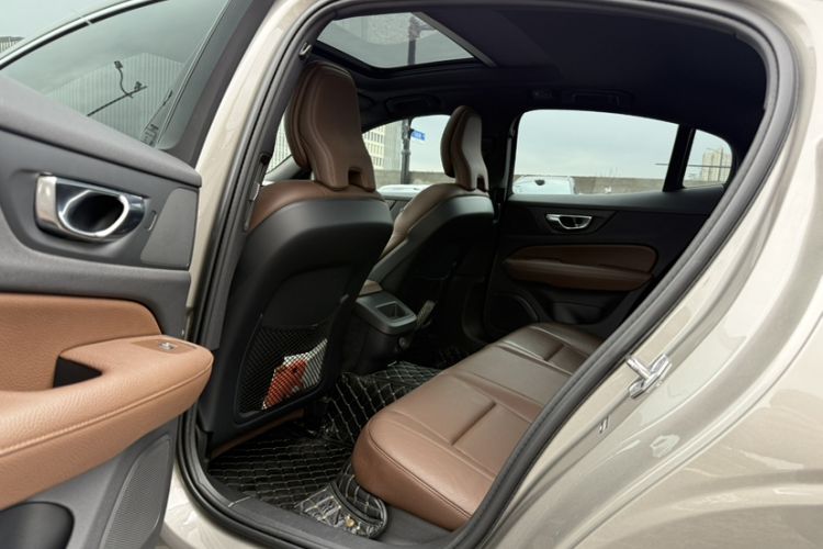 Used Volvo S60 2020 T4 Zhiyi Luxury Edition Interior 2