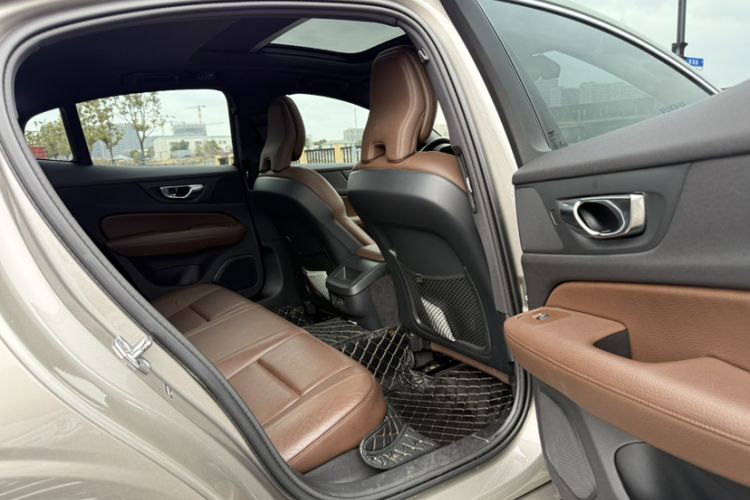 Used Volvo S60 2020 T4 Zhiyi Luxury Edition Interior 9