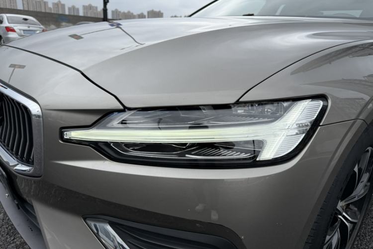 Used Volvo S60 2020 T4 Zhiyi Luxury Edition Left Front Headlight