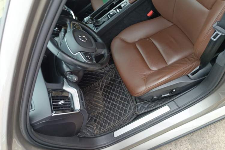 Used Volvo S60 2020 T4 Zhiyi Luxury Edition Left Front Seat