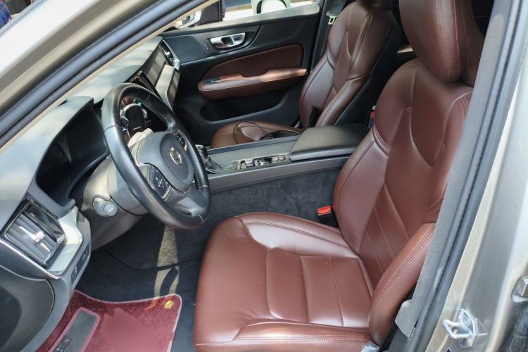 Used Volvo S60 2020 T3 SmartDrive Luxury Edition Left Front Seat