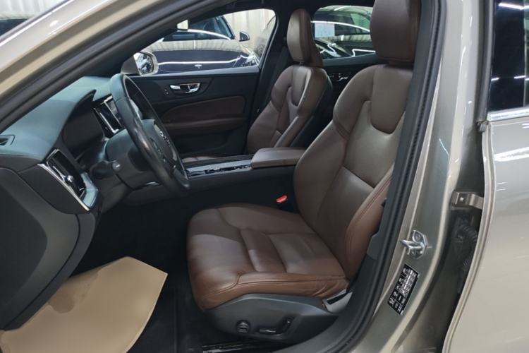 Used Volvo S60 2020 T4 Zhiyi Luxury Edition Left Front Seat