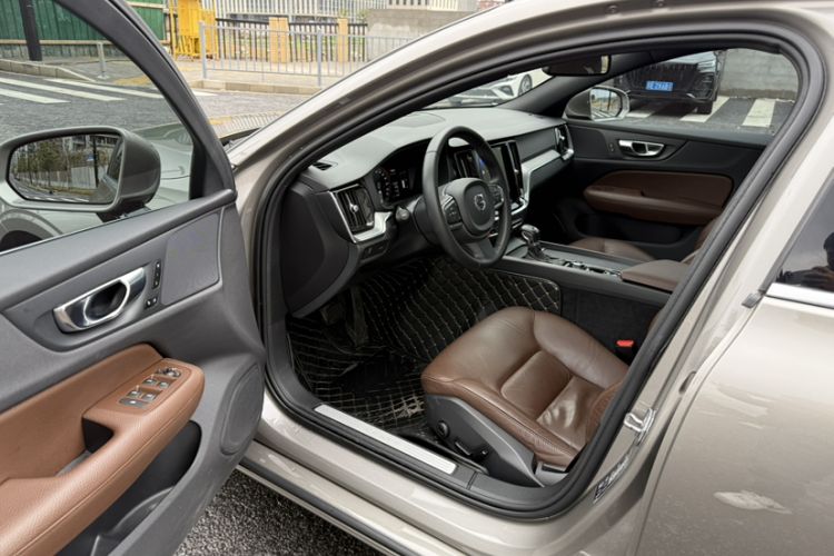Used Volvo S60 2020 T4 Zhiyi Luxury Edition Left Front Seat