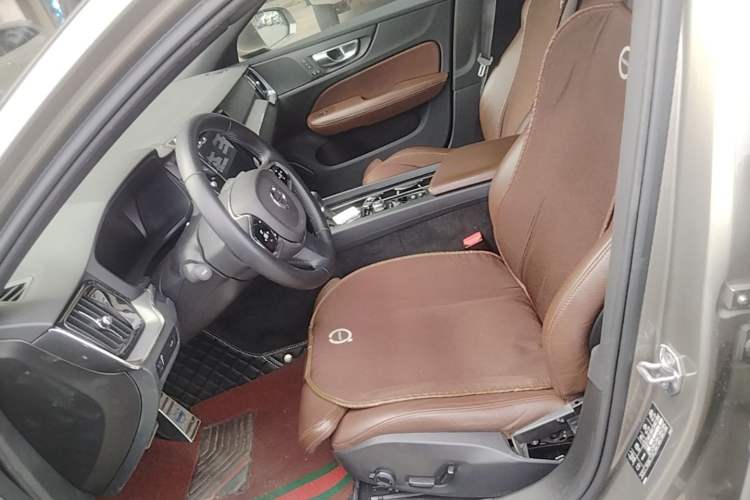 Used Volvo S60 2020 T4 Zhiyuan Sport Edition Left Front Seat