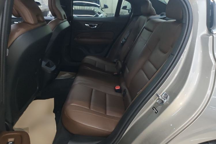 Used Volvo S60 2020 T4 Zhiyi Luxury Edition Left Rear Seat