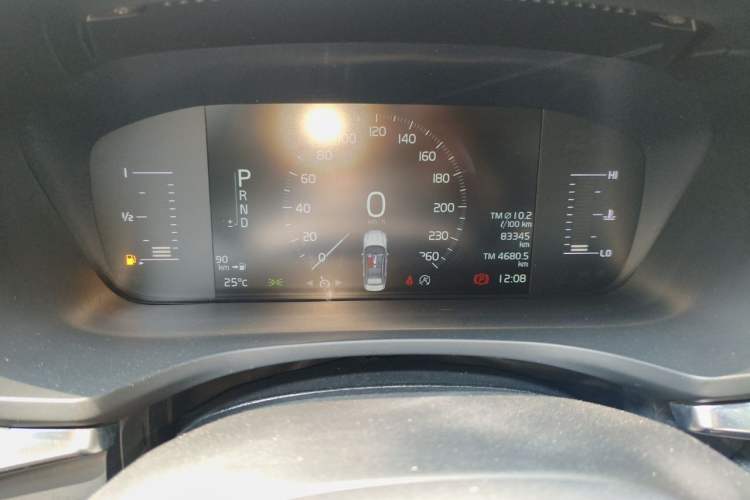 Used Volvo S60 2020 T3 SmartDrive Luxury Edition Odometer Close Up