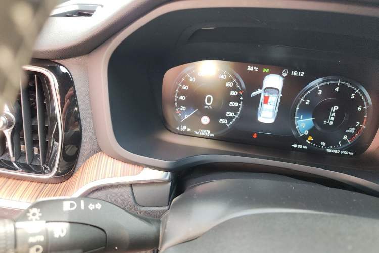 Used Volvo S60 2020 T4 Zhiyuan Luxury Edition Odometer Close Up