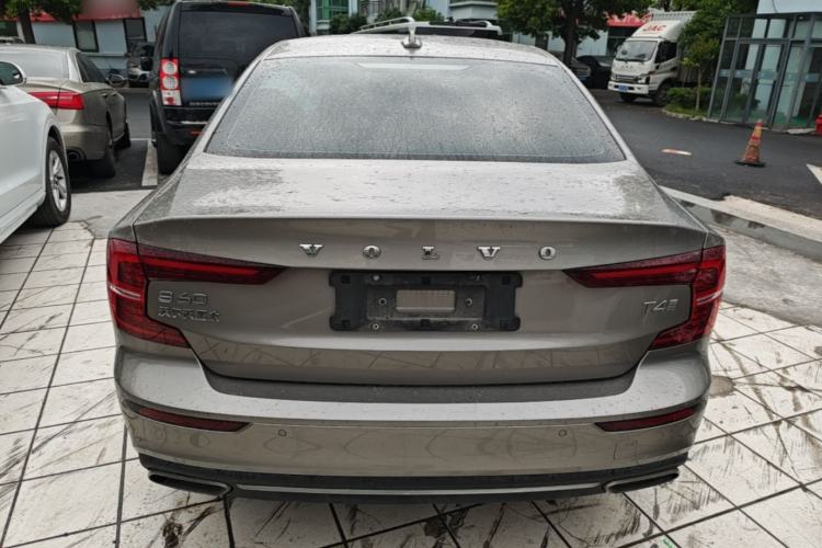Used Volvo S60 2020 T4 Zhiyi Luxury Edition Rear