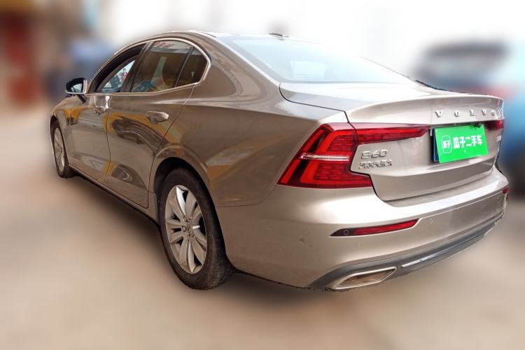 Used Volvo S60 2020 T3 SmartDrive Luxury Edition Rear Left 45 Deg
