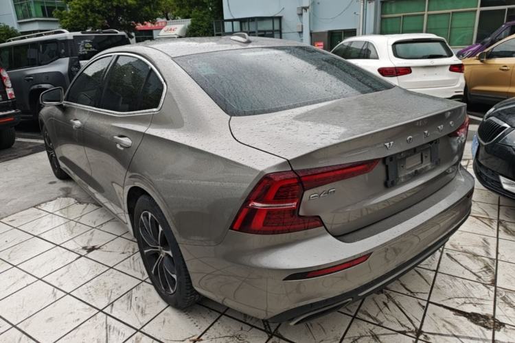 Used Volvo S60 2020 T4 Zhiyi Luxury Edition Rear Left 45 Deg