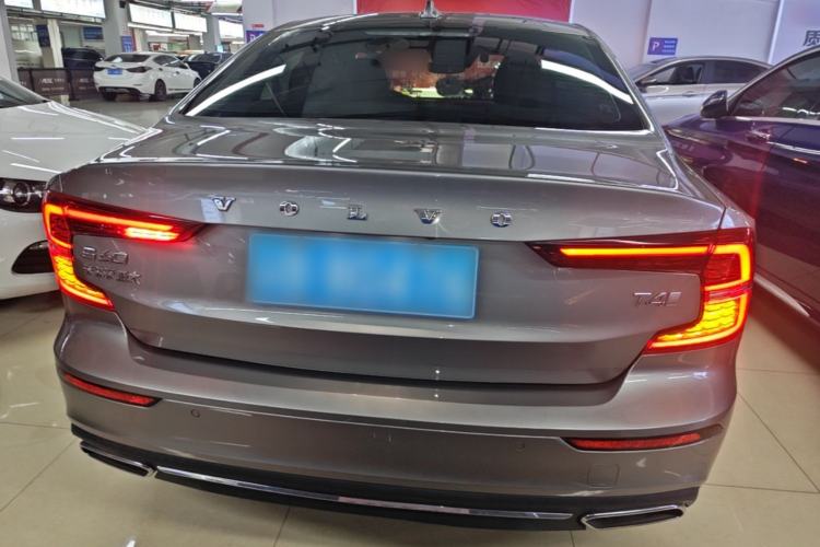Used Volvo S60 2020 T4 Zhiyuan Luxury Edition Rear