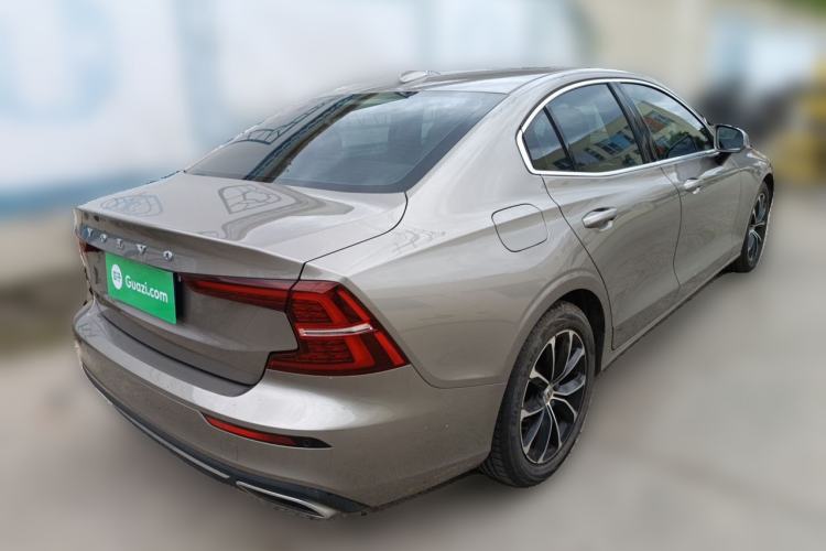 Used Volvo S60 2020 T4 Zhiyi Luxury Edition Rear Right 45 Deg