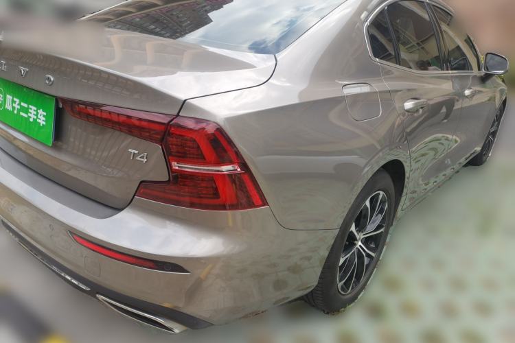 Used Volvo S60 2020 T4 Zhiyi Luxury Edition Rear Right 45 Deg