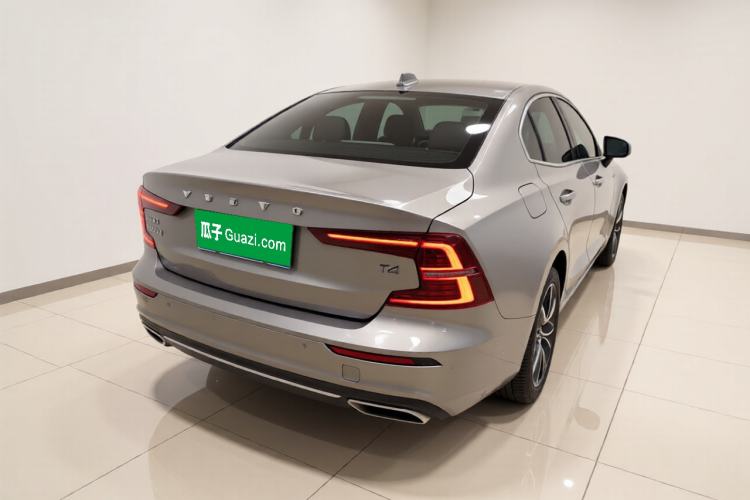 Used Volvo S60 2020 T4 Zhiyi Luxury Edition Rear Right 45 Deg