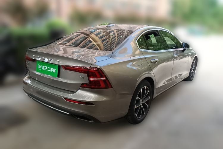 Used Volvo S60 2020 T4 Zhiyi Luxury Edition Rear Right 45 Deg