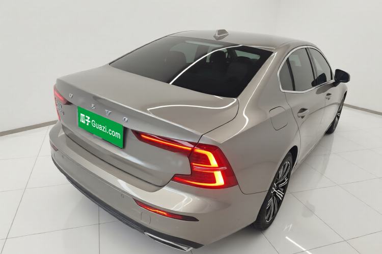 Used Volvo S60 2020 T4 Zhiyuan Luxury Edition Rear Right 45 Deg