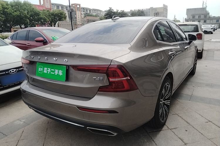 Used Volvo S60 2020 T4 Zhiyuan Sport Edition Rear Right 45 Deg