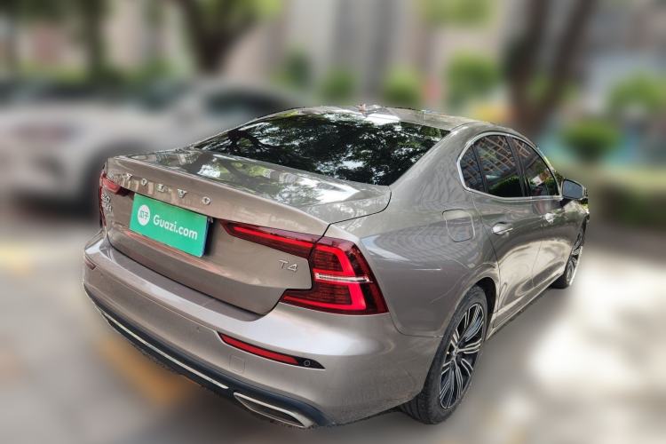 Used Volvo S60 2020 T4 Zhiyuan Luxury Edition Rear Right 45 Deg