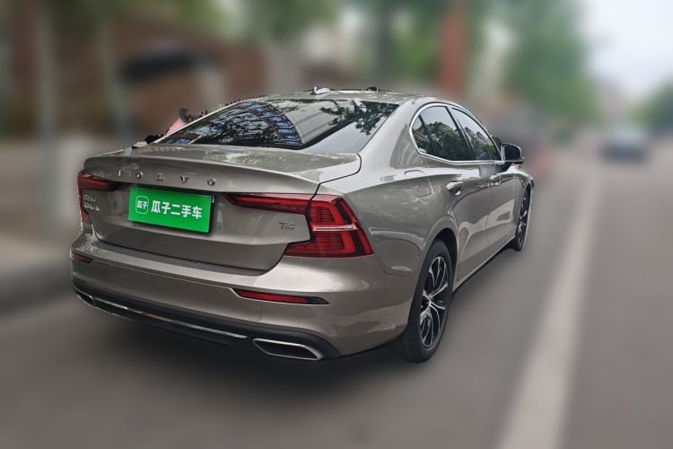 Used Volvo S60 2020 T4 Zhiyi Luxury Edition Rear Right 45 Deg