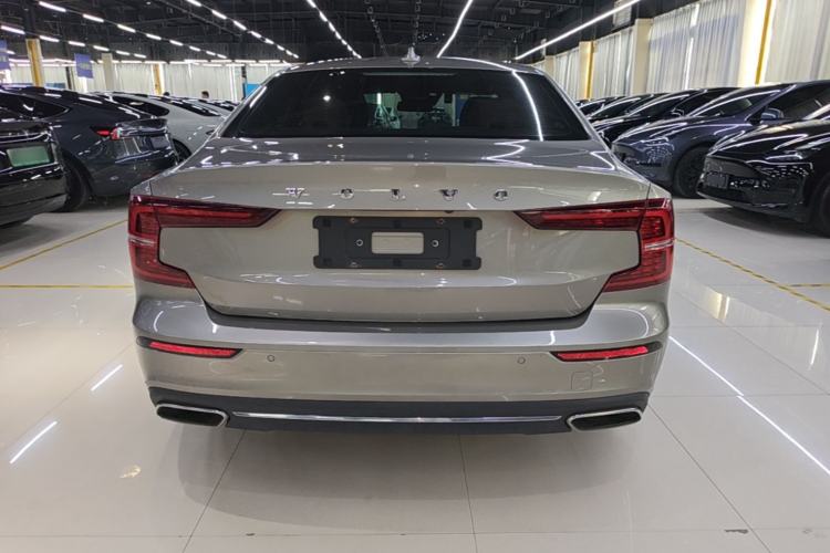 Used Volvo S60 2020 T4 Zhiyi Luxury Edition Rear