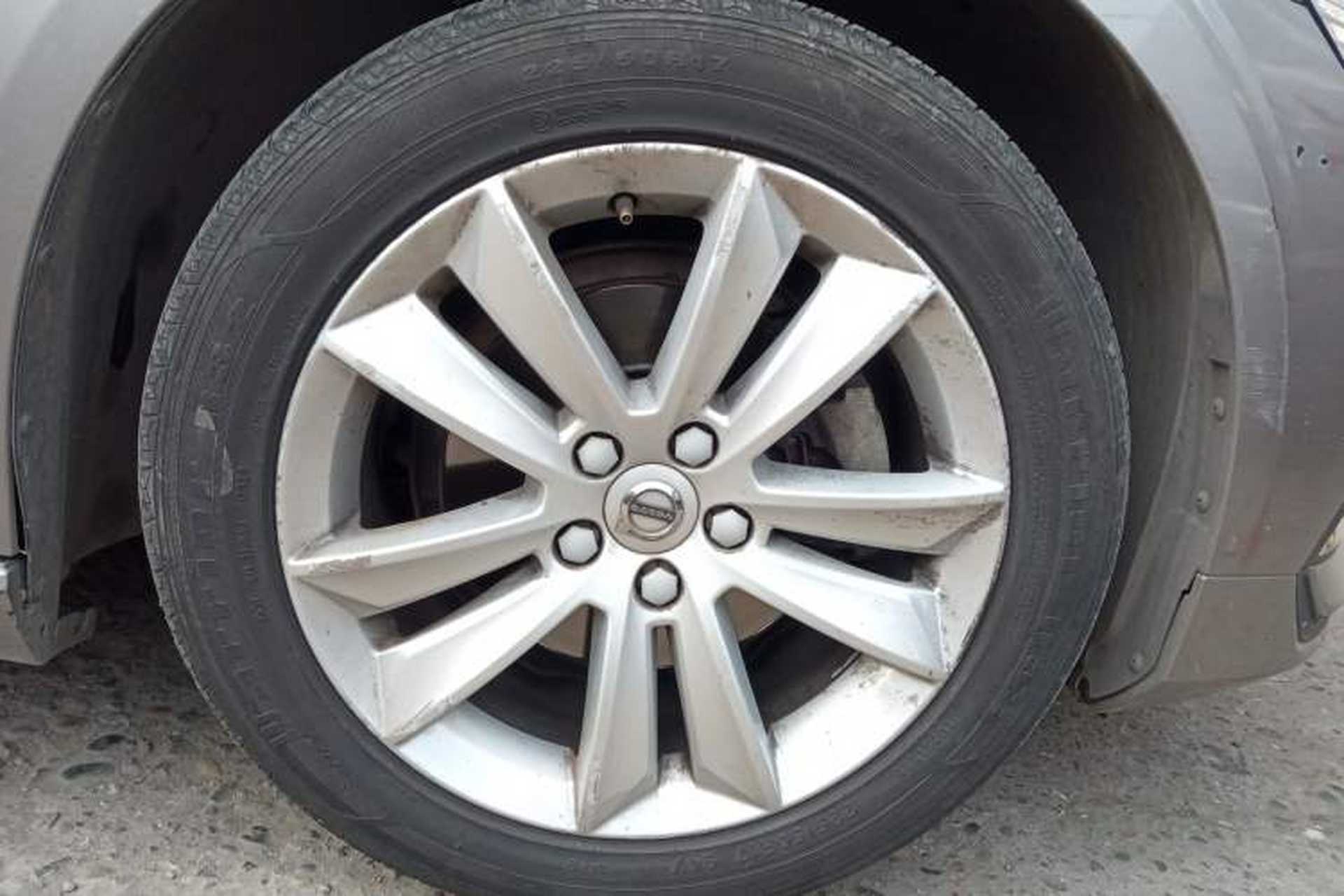 Used Volvo S60 2020 T3 SmartDrive Luxury Edition Right Front Wheel Hub