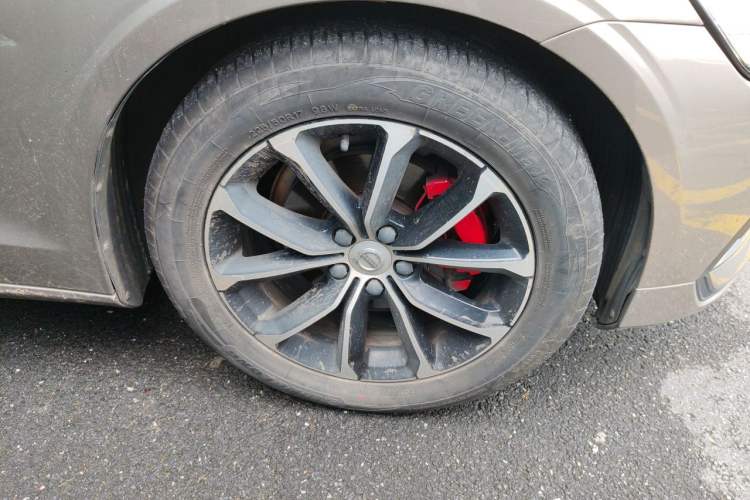 Used Volvo S60 2020 T4 Zhiyi Luxury Edition Right Front Wheel Hub