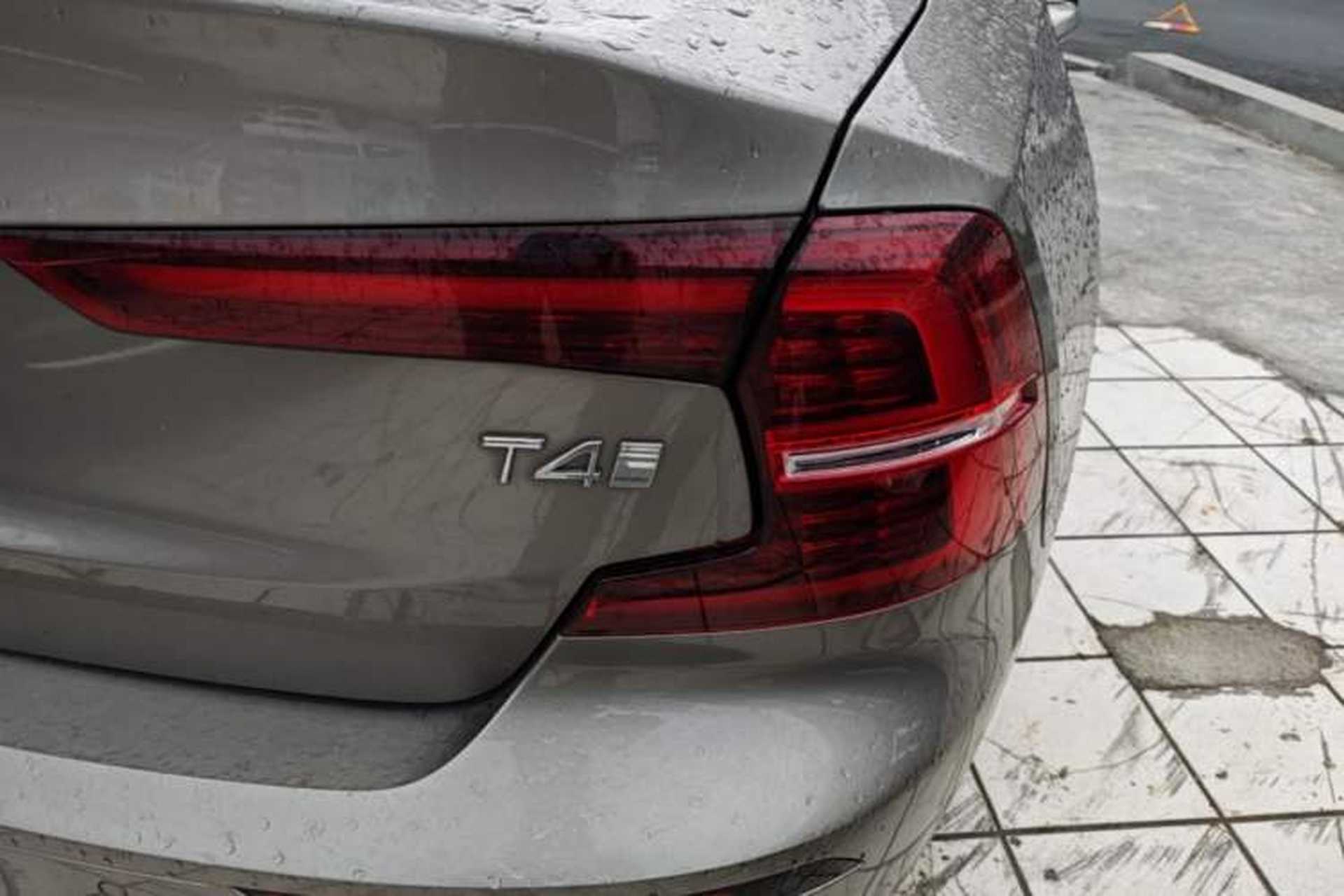 Used Volvo S60 2020 T4 Zhiyi Luxury Edition Right Rear Taillight
