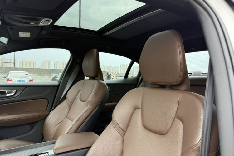 Used Volvo S60 2020 T4 Zhiyi Luxury Edition Roof