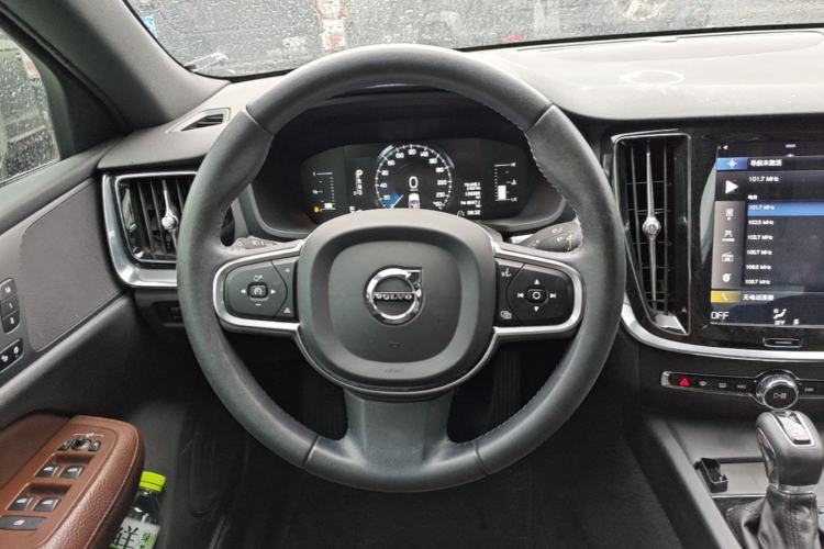 Used Volvo S60 2020 T4 Zhiyi Luxury Edition Steering Wheel
