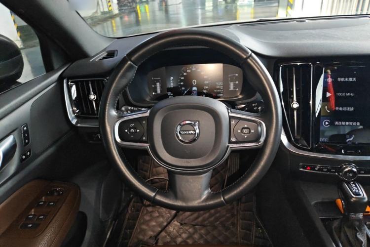 Used Volvo S60 2020 T4 Zhiyi Luxury Edition Steering Wheel