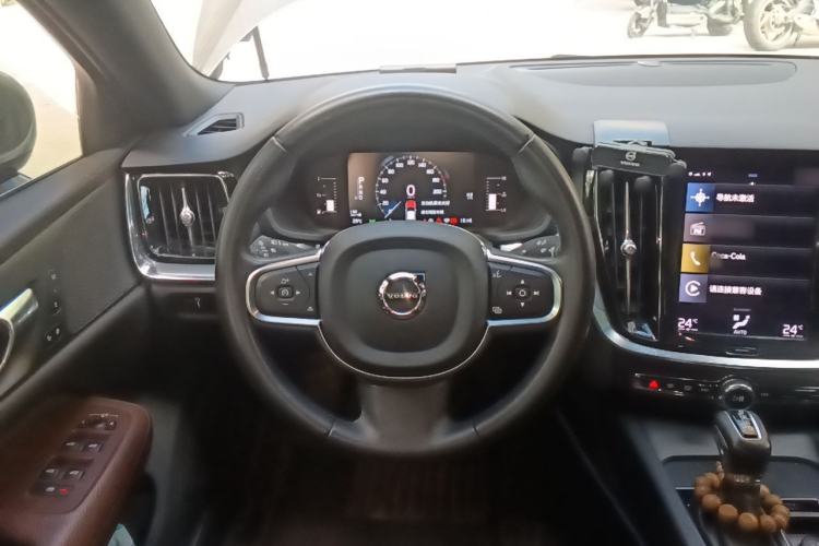 Used Volvo S60 2020 T4 Zhiyi Luxury Edition Steering Wheel