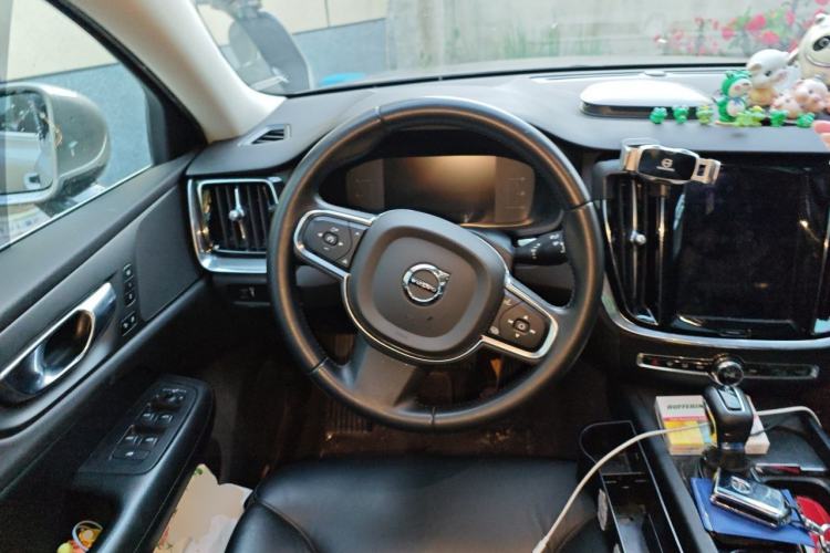 Used Volvo S60 2020 T4 Zhiyi Luxury Edition Steering Wheel
