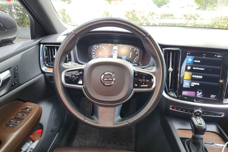 Used Volvo S60 2020 T4 Zhiyuan Luxury Edition Steering Wheel